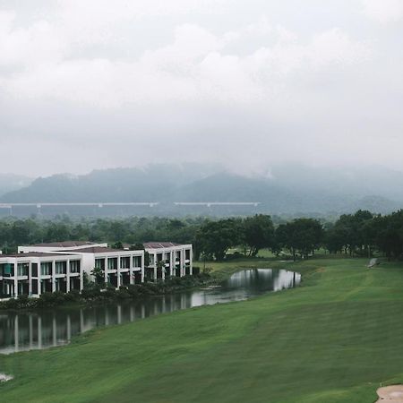 Royal Hills Golf Resort & Spa Nakhon Nayok Esterno foto