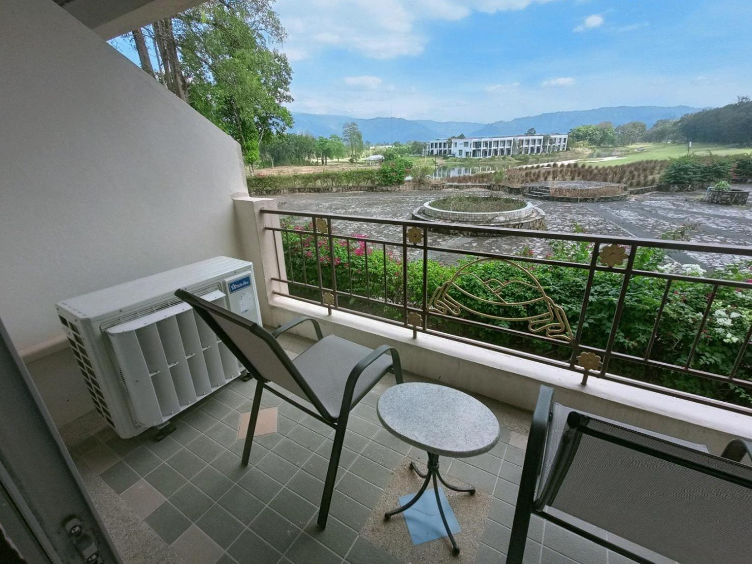 Royal Hills Golf Resort & Spa Nakhon Nayok Esterno foto