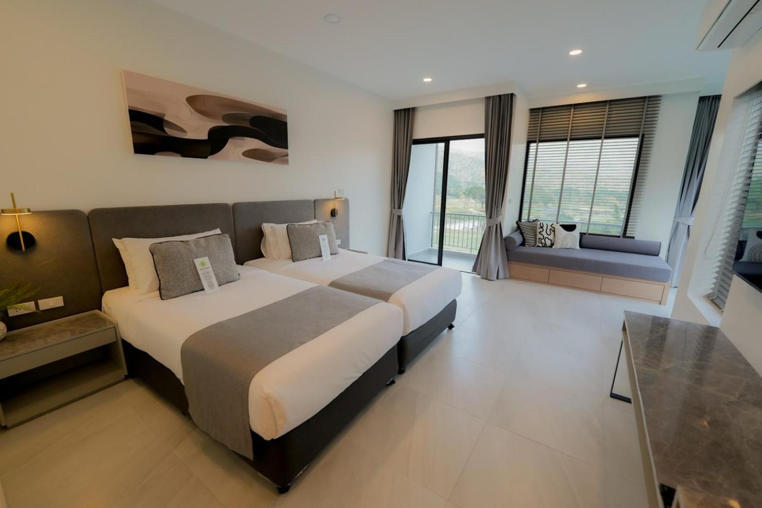 Royal Hills Golf Resort & Spa Nakhon Nayok Esterno foto