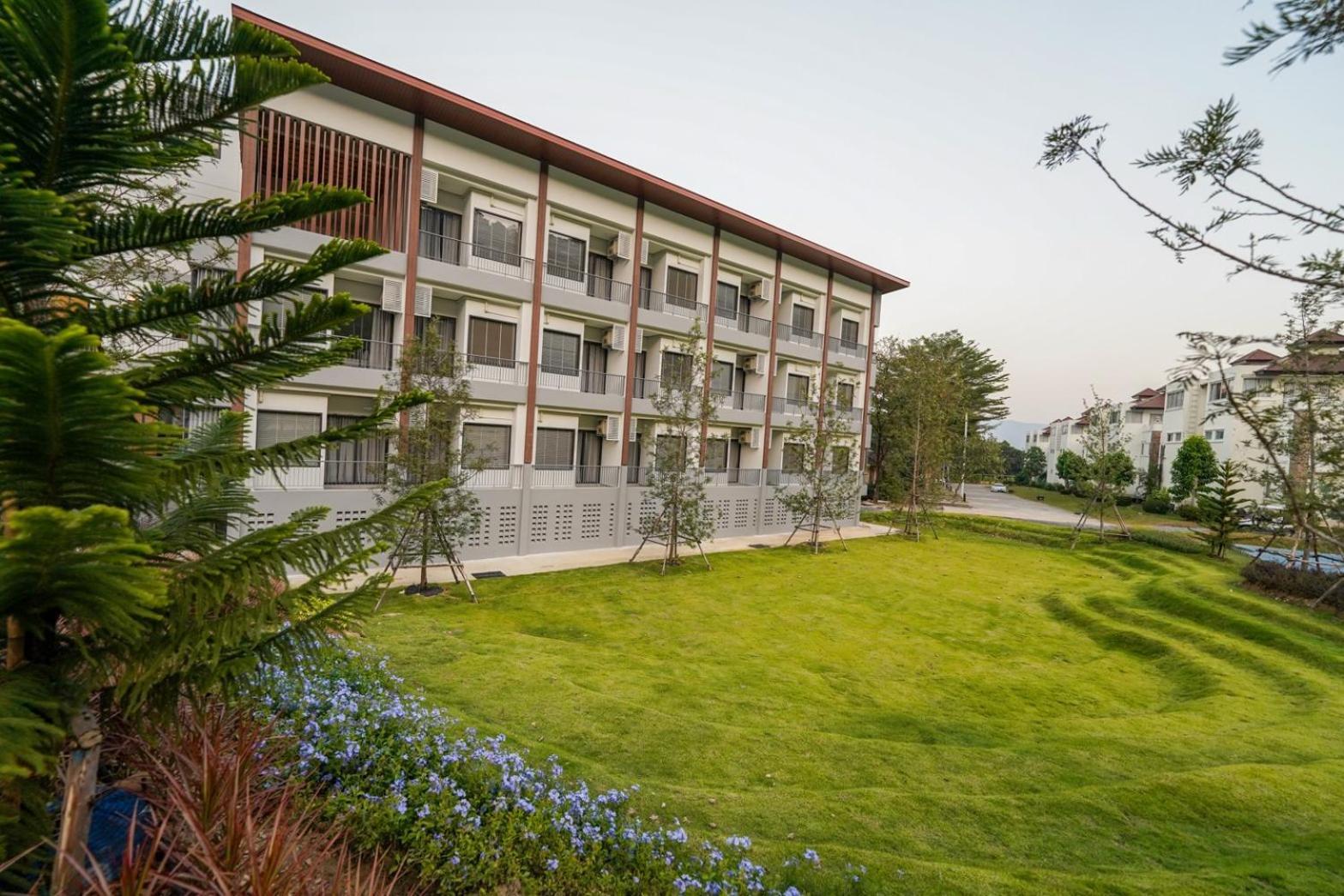 Royal Hills Golf Resort & Spa Nakhon Nayok Esterno foto
